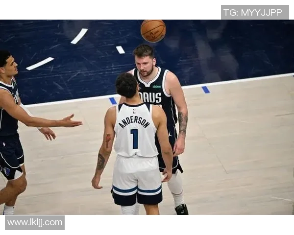 1月12日独行侠对阵森林狼精彩回放全程回顾与赛后分析